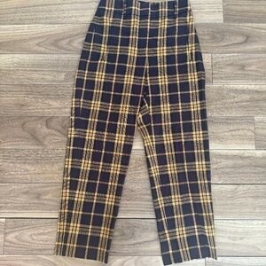 Aritzia Wilfred Size 2 | Plaid Trousers | Classic Tailored Look